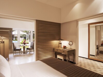 Poolside Suite