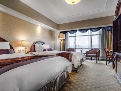Business Superior Twin Room